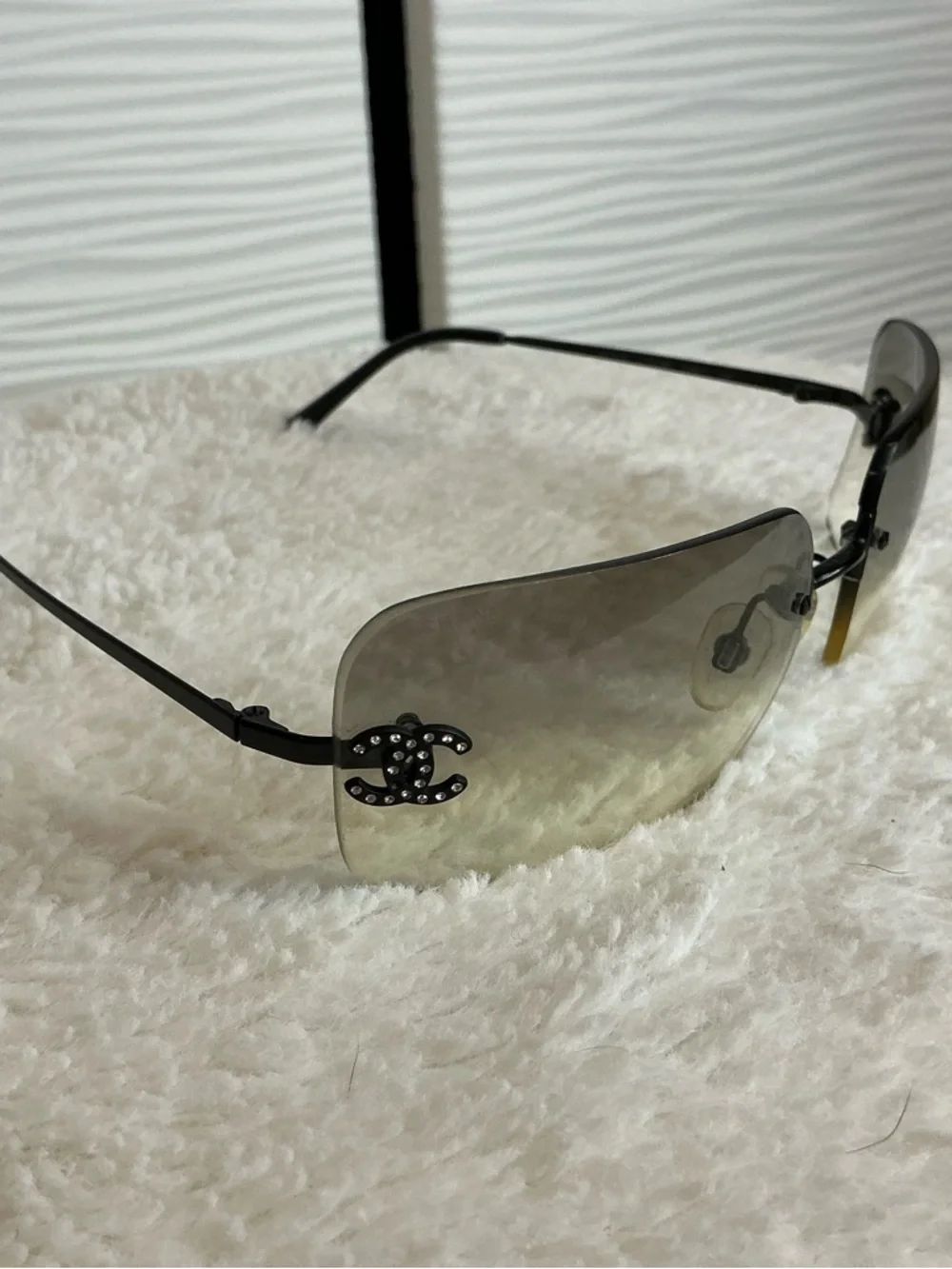 CHANEL Rimless Gradient Sunglasses - Black Frame with Gray-to-Cream Lenses - Picture 2 of 9